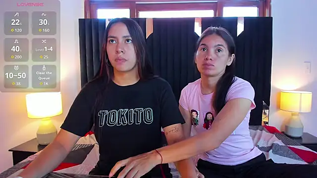 Sofy and Mia online show from 10.27.25