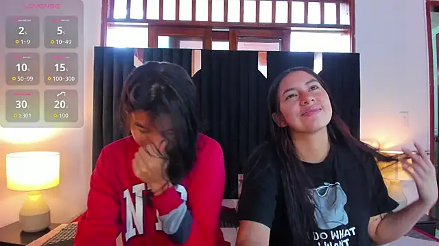 Sofy and Mia online show from 11.11.25