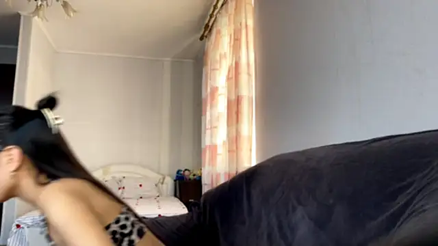 Snapshot of KamilahArcilla chatting on 10.12.25 KamilahArcilla online show from 10.12.25