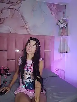 Snapshot of Isis_Blaze chatting on 12.02.25 Isis Blaze online show from 12.02.25