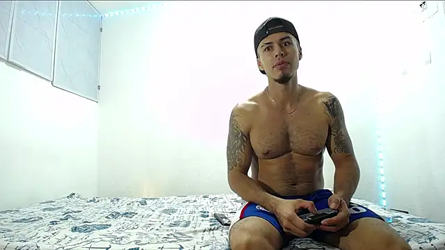 Snapshot of Rurik_Jones chatting on 02.11.26 Rurik Jones online show from 02.11.26