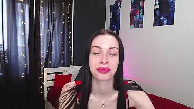 ariel is on vacation online show from 10.10.25