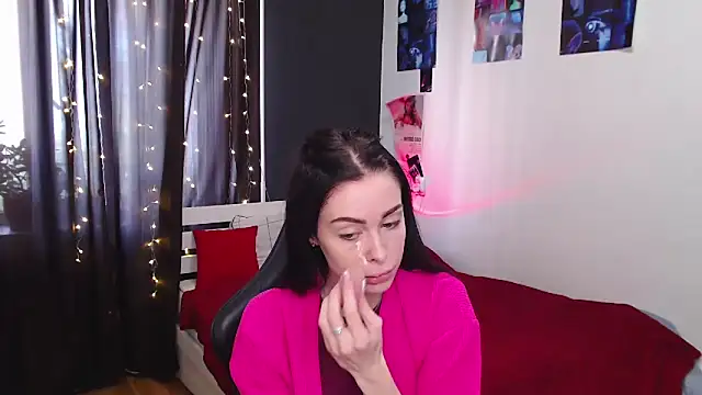 ariel is on vacation online show from 10.12.25