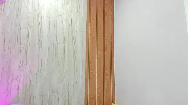 luisabecker  online show from 11.16.25