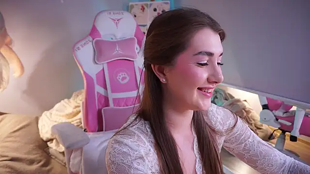 LureOfEva online show from 03.06.26