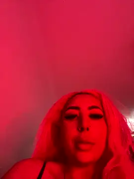 zara bellexx online show from 10.15.25