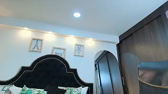 DenzelRios online show from 12.20.25