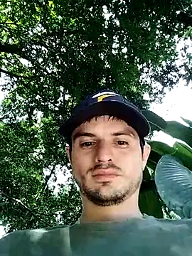 Snapshot of perrongo21 chatting on 10.25.25 perrongo21 online show from 10.25.25