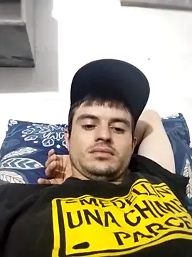 Snapshot of perrongo21 chatting on 10.29.25 perrongo21 online show from 10.29.25