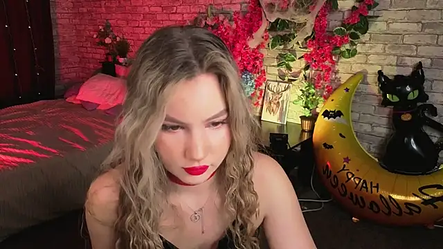  BellaClark online show from 10.29.25