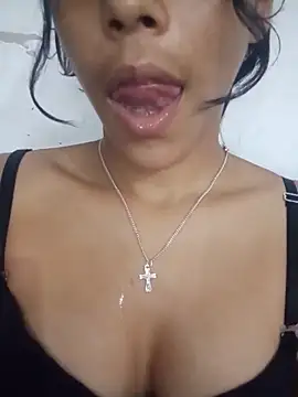 Snapshot of Emily_playboy1 chatting on 10.25.25 Emily playboy1 online show from 10.25.25