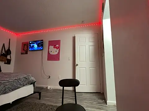 twerkaholic120 online show from 10.17.25