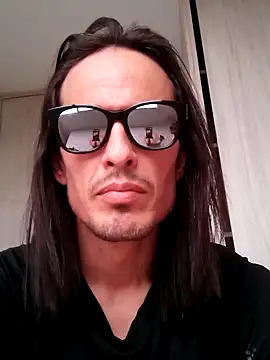 Santini001 online show from 10.11.25