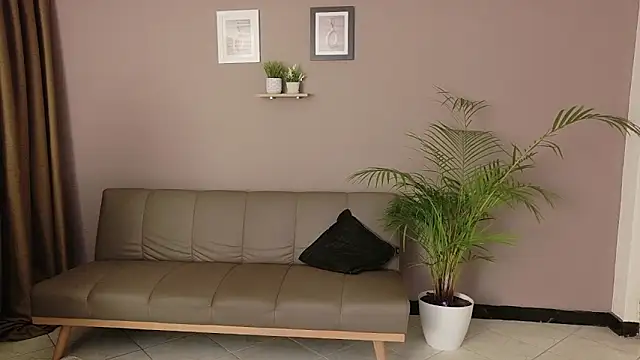 ZahraMilf online show from 12.21.25