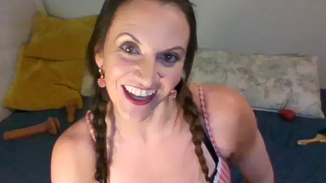 easy briezy online show from 03.12.26