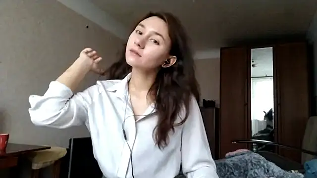 MiaLovelyOne online show from 10.22.25