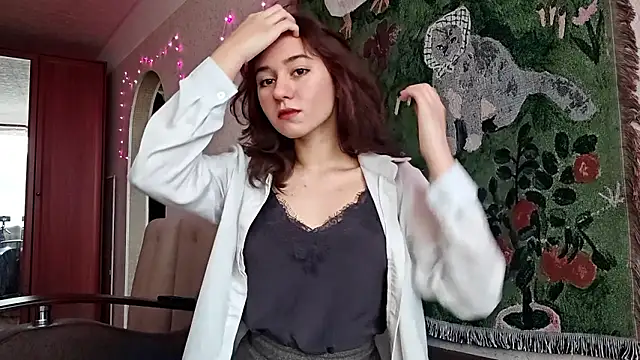 MiaLovelyOne online show from 03.20.26