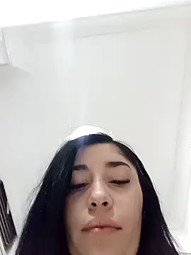 AbbyLewiis online show from 11.27.25