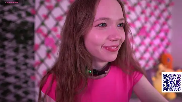 Petite Polly online show from 10.10.25