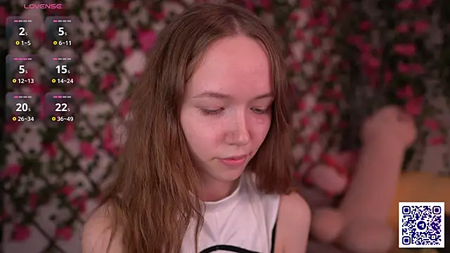 Petite Polly online show from 11.24.25