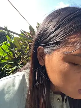 hello-cute online show from 11.14.25