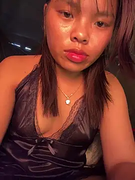 hello-cute online show from 12.17.25