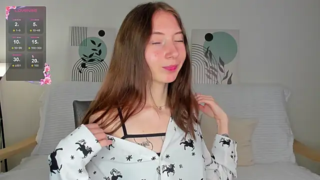 Snapshot of try_love_ chatting on 11.06.25 try love online show from 11.06.25