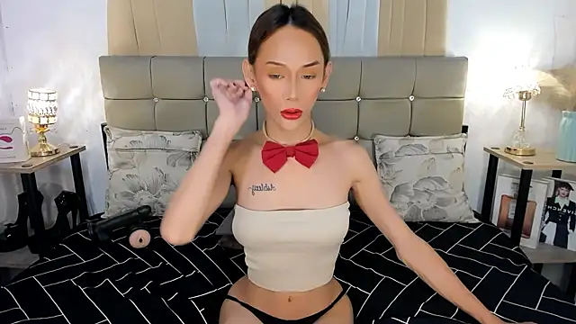 Snapshot of catiana_moore chatting on 05.11.26 catiana moore online show from 05.11.26