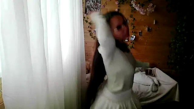 SummerGabrielle online show from 10.11.25