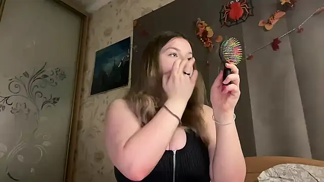 Crave Elise online show from 12.14.25