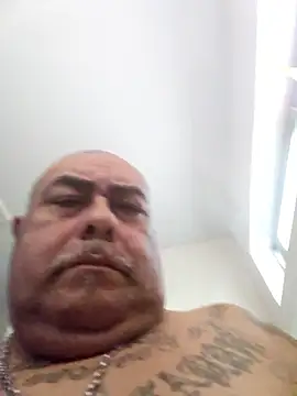 B1GLO online show from 01.18.26