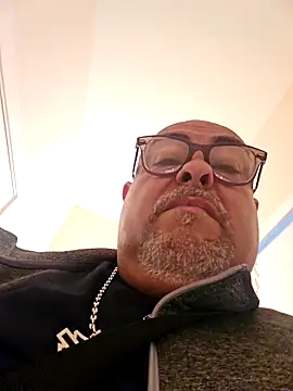 B1GLO online show from 02.17.26