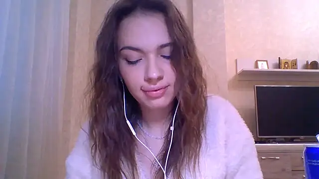 CeyaLier online show from 12.20.25