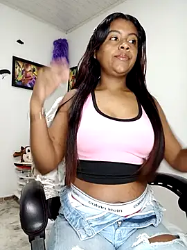 vannesitha25 online show from 10.18.25