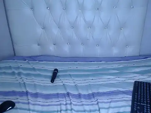 Pixelprincess28 online show from 10.11.25