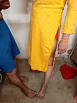 Snapshot of Sexy_Riya_Bhabhi chatting on 10.18.25 Sexy Riya Bhabhi online show from 10.18.25