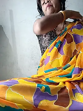 Snapshot of Sexy_Riya_Bhabhi chatting on 10.19.25 Sexy Riya Bhabhi online show from 10.19.25