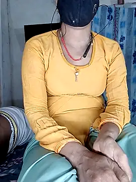 Snapshot of Sexy_Riya_Bhabhi chatting on 10.24.25 Sexy Riya Bhabhi online show from 10.24.25
