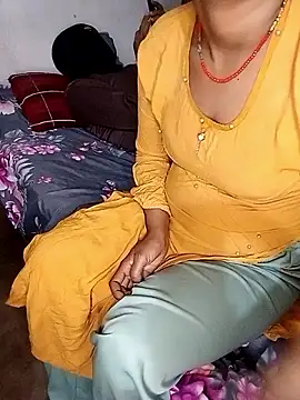 Snapshot of Sexy_Riya_Bhabhi chatting on 11.11.25 Sexy Riya Bhabhi online show from 11.11.25