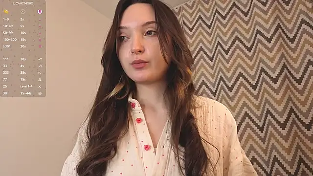 SylviaHamilton online show from 04.25.26