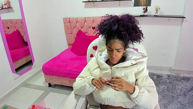 thianahorny online show from 03.04.26