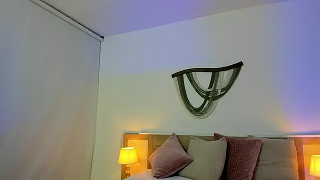 Baby Lannie online show from 10.27.25