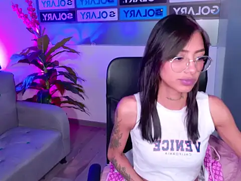 Snapshot of KarlaSlutSkinny__ chatting on 10.08.25 KarlaSlutSkinny online show from 10.08.25