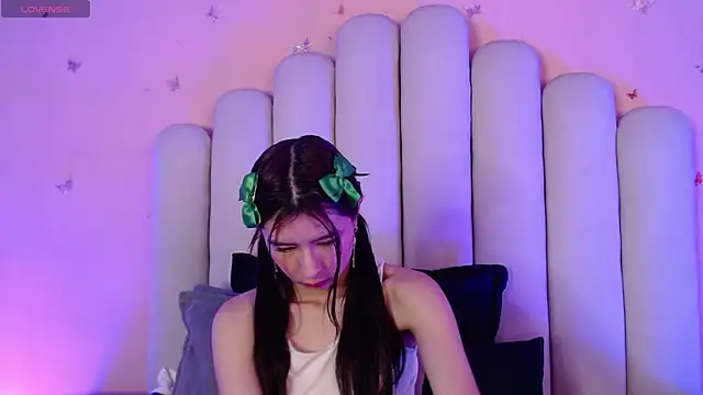 SweetRenata  online show from 10.15.25