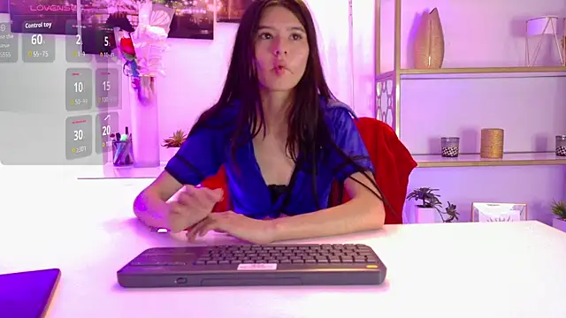 SweetRenata  online show from 05.11.26