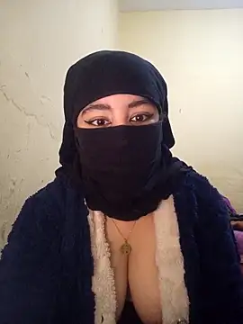 Snapshot of arab_dam chatting on 12.15.25 arab dam online show from 12.15.25