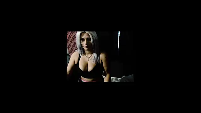 Snapshot of isabellarose4u chatting on 10.08.25 isabellarose4u online show from 10.08.25