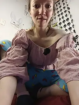 Lucy colee online show from 10.24.25