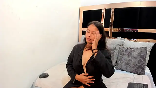 kaorybliss online show from 12.17.25