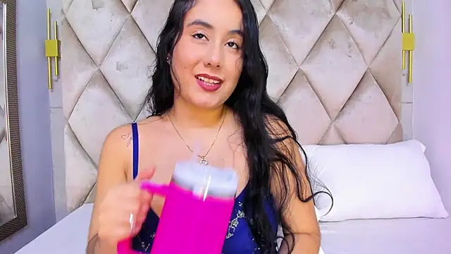 GabyParker  online show from 04.18.26